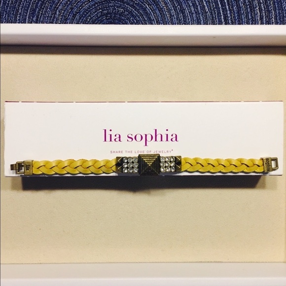 Lia Sophia “Confidant” Yellow Braided Leather Matte Gold Wrap Bracelet NEW - Picture 3 of 3
